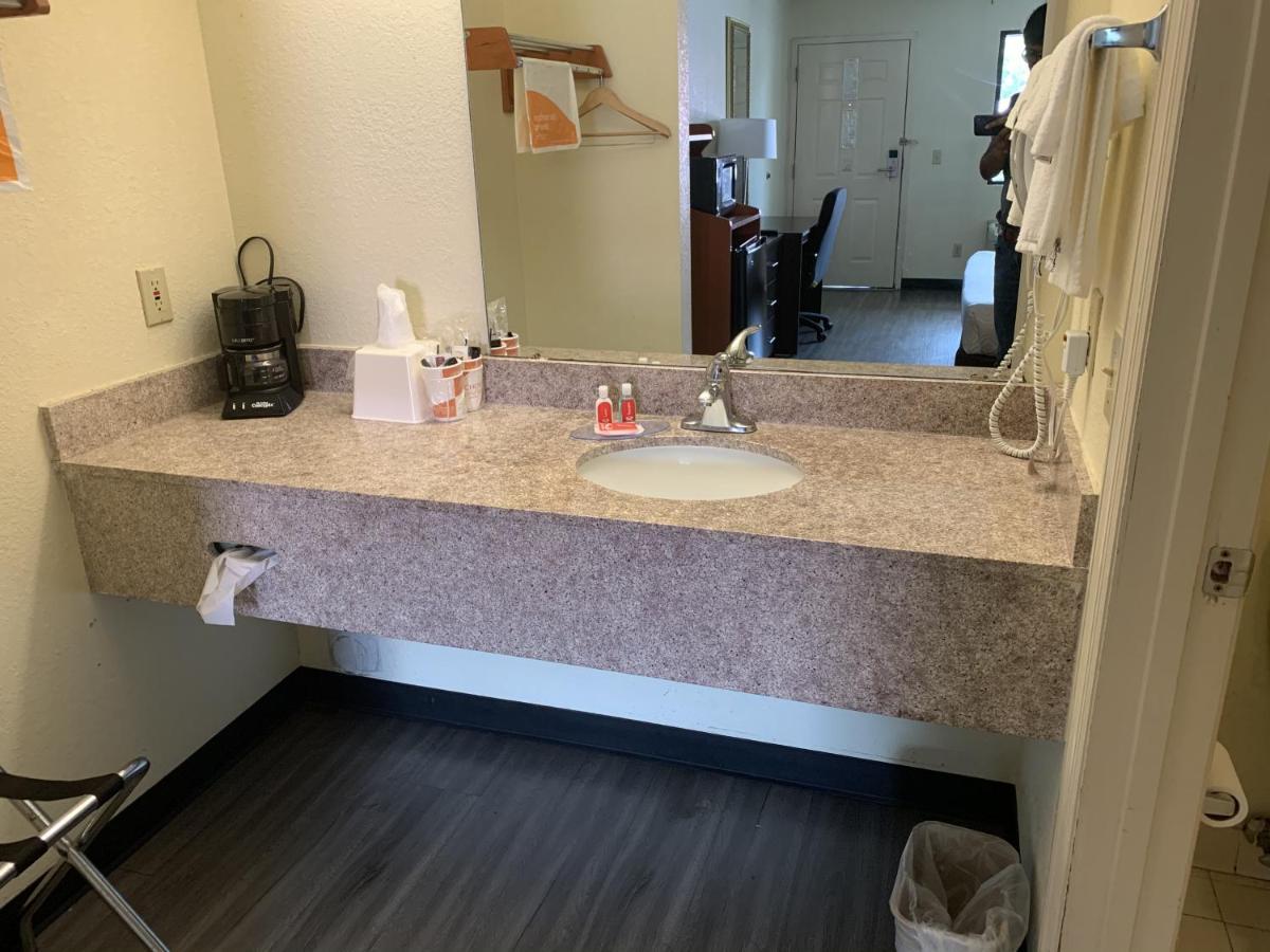 Econo Lodge Dothan Kültér fotó