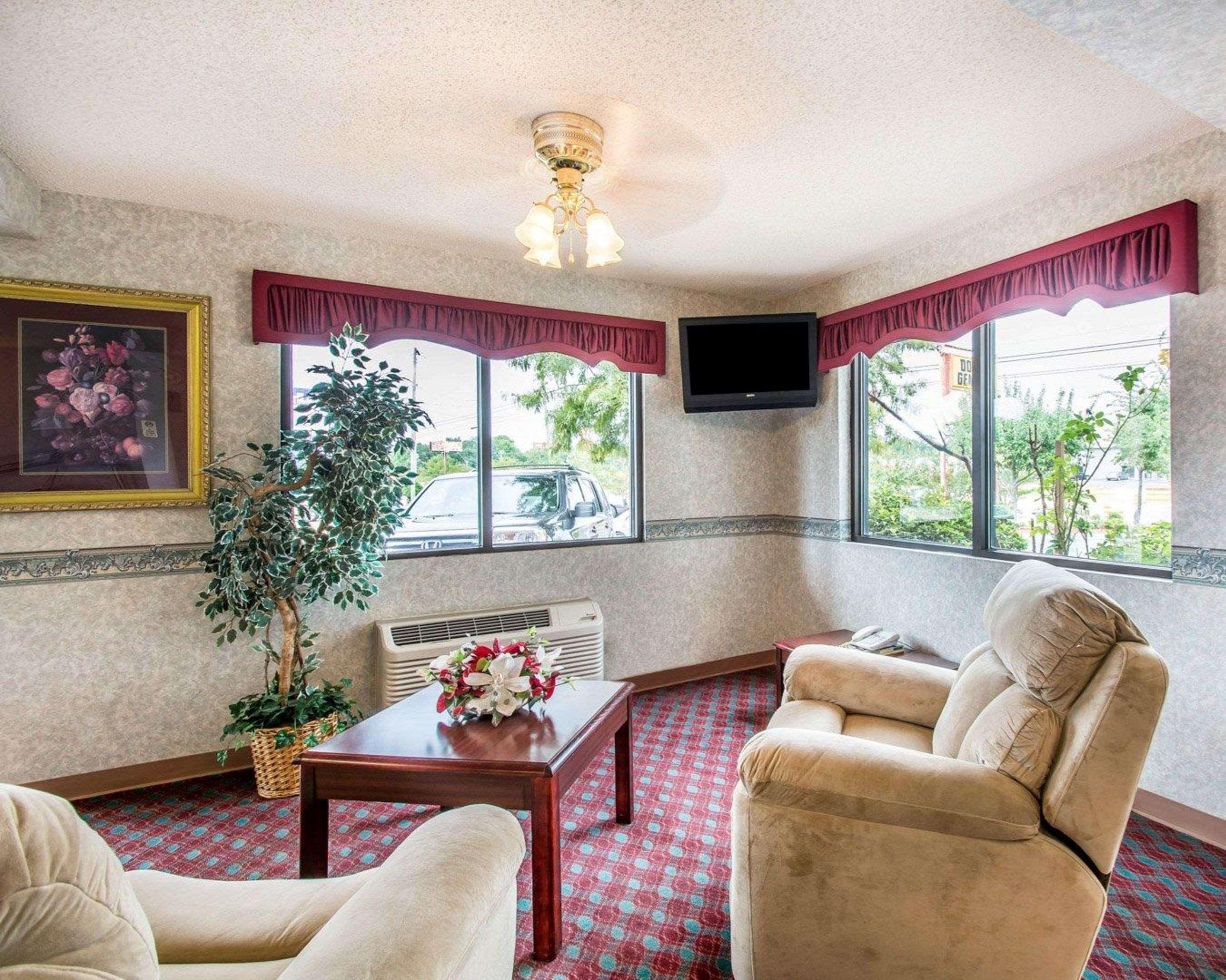 Econo Lodge Dothan Kültér fotó
