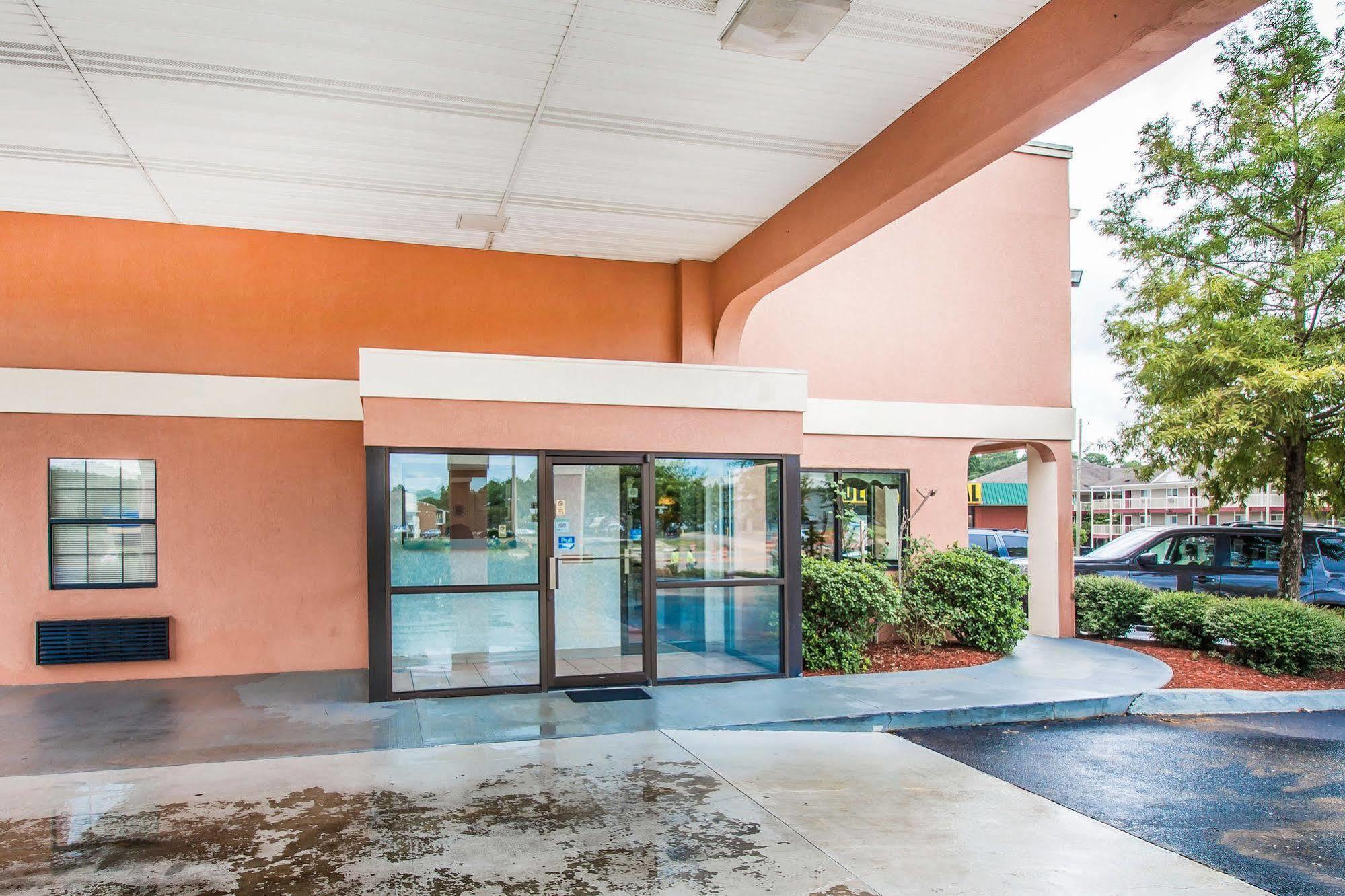 Econo Lodge Dothan Kültér fotó